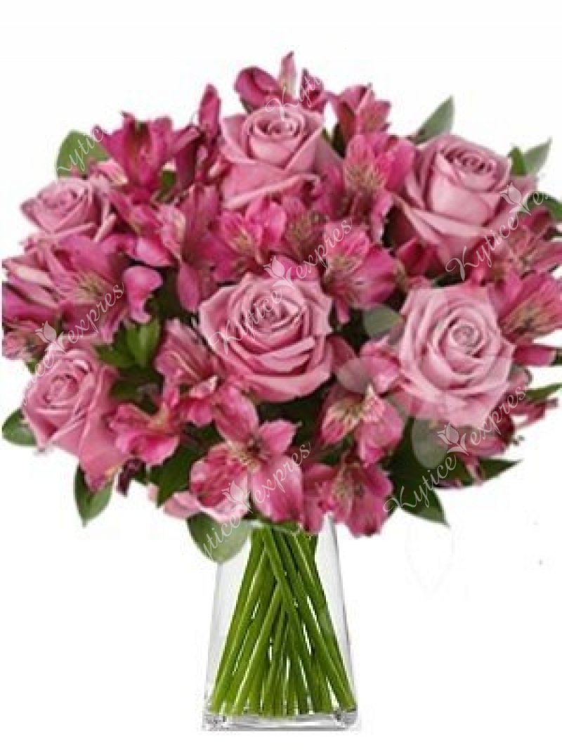 Mixed bouquet of roses and alstromerias Babel