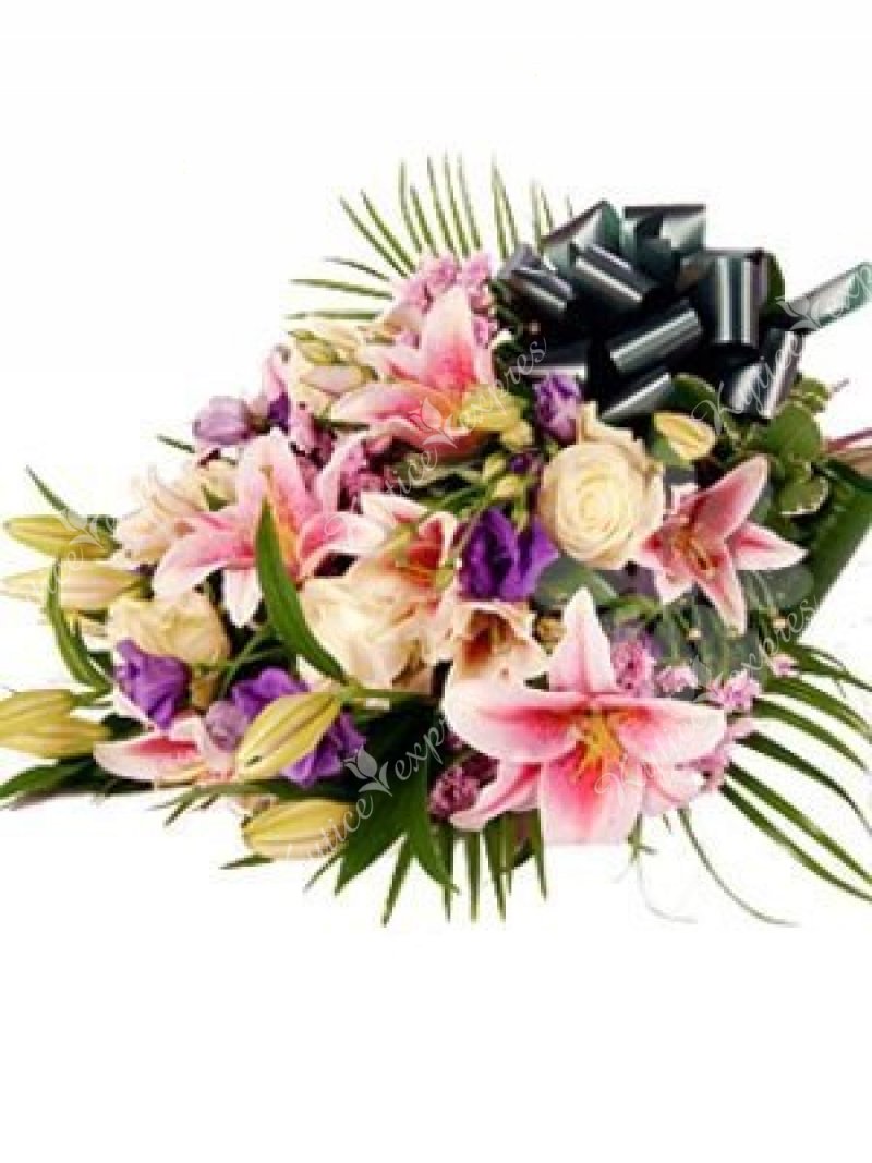 Funeral bouquets of fresh flowers 4