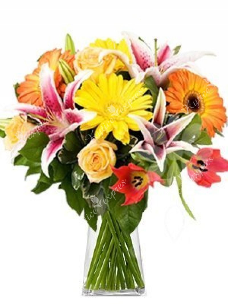Multicolored mixed bouquet Bondy